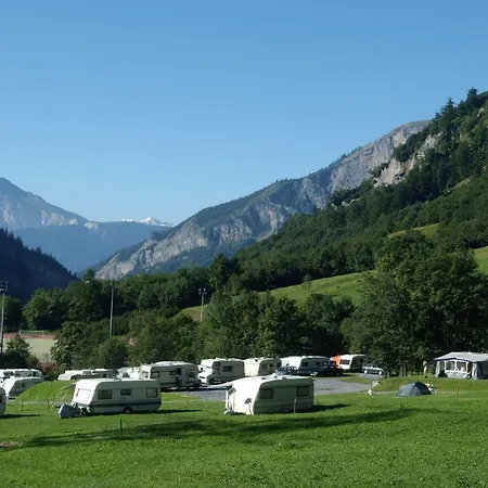 Kemping Mit Restaurant & Sportarena *