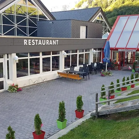 Mit Restaurant & Sportarena Campingplads Leukerbad