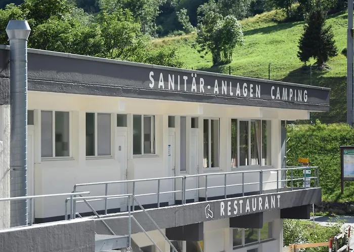 Mit Restaurant & Sportarena Parque de Campismo