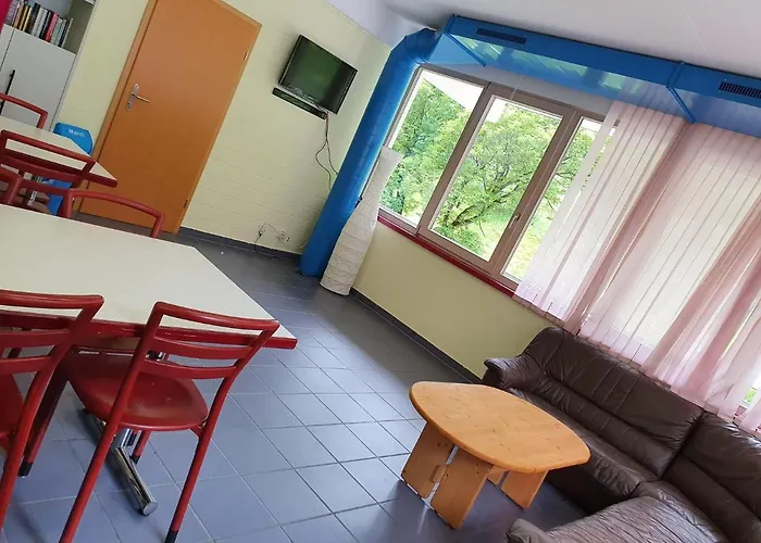 Parque de Campismo Mit Restaurant & Sportarena Leukerbad